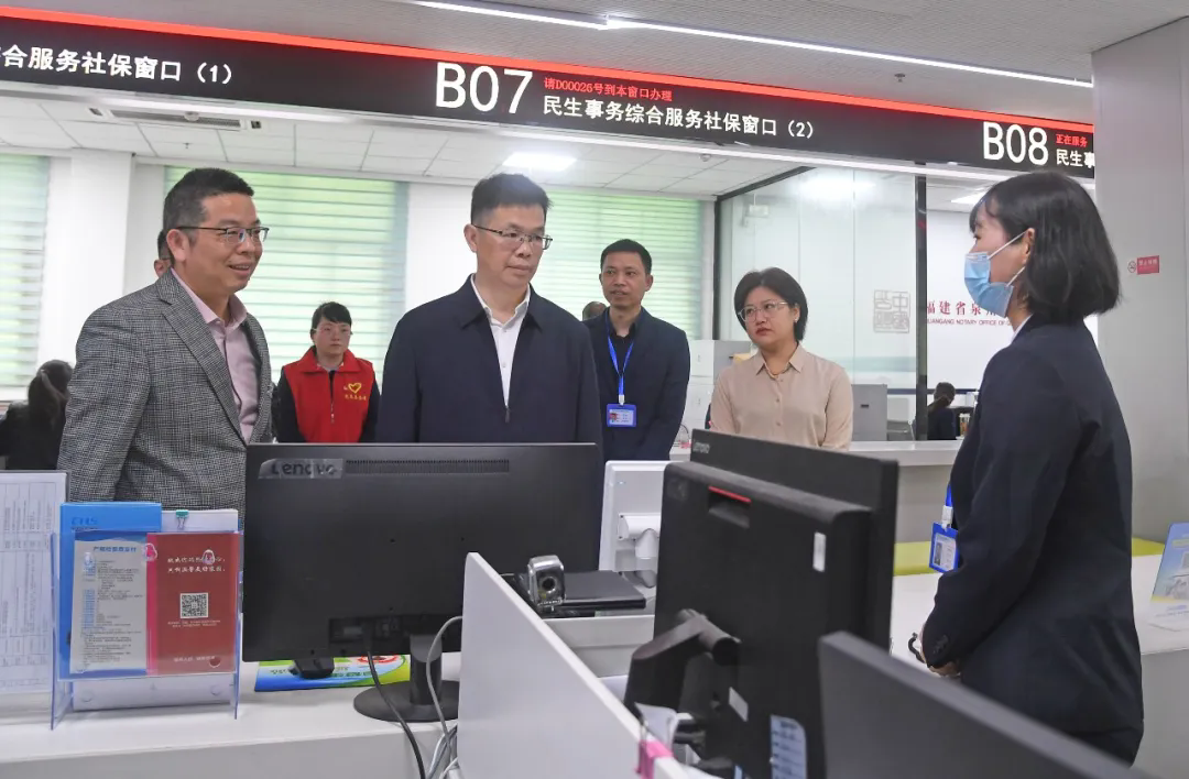 泉港区政府主要领导调研调度医疗保障工作