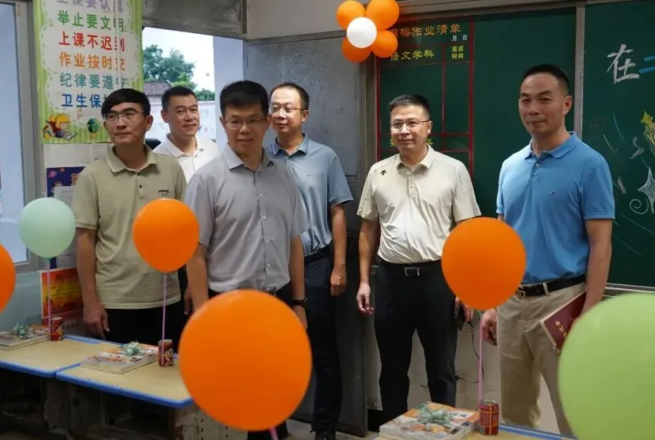 泉港区政府主要领导检查秋季开学准备工作